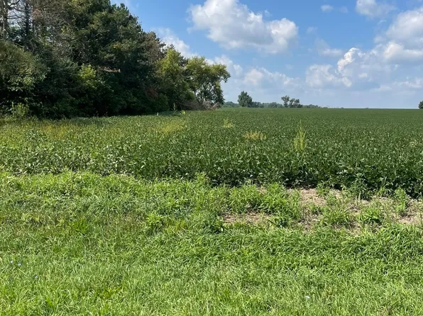 107100012 White Oaks Rd, Harvard, IL 60033