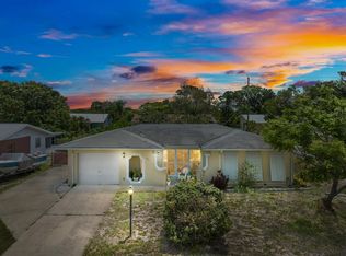 931 Schumann Dr, Sebastian, FL 32958