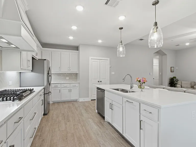7217 Mantle Ridge Dr — Photo 11