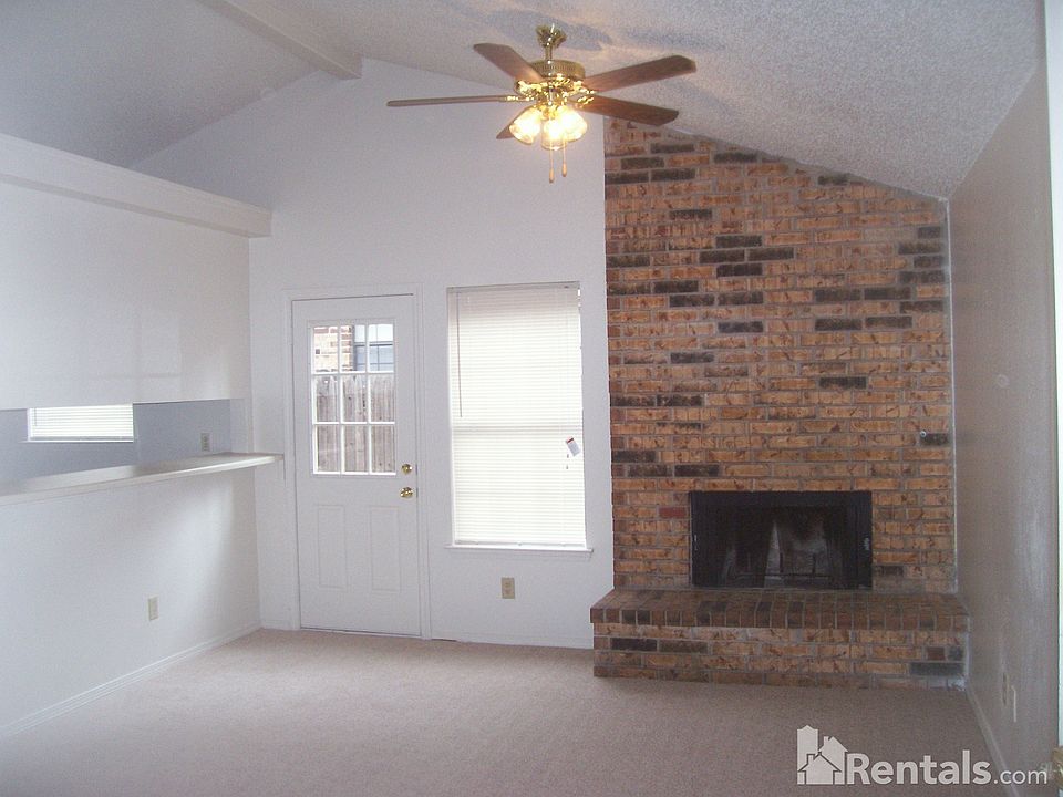 2nd image of 1436 Brook Meadow Cir