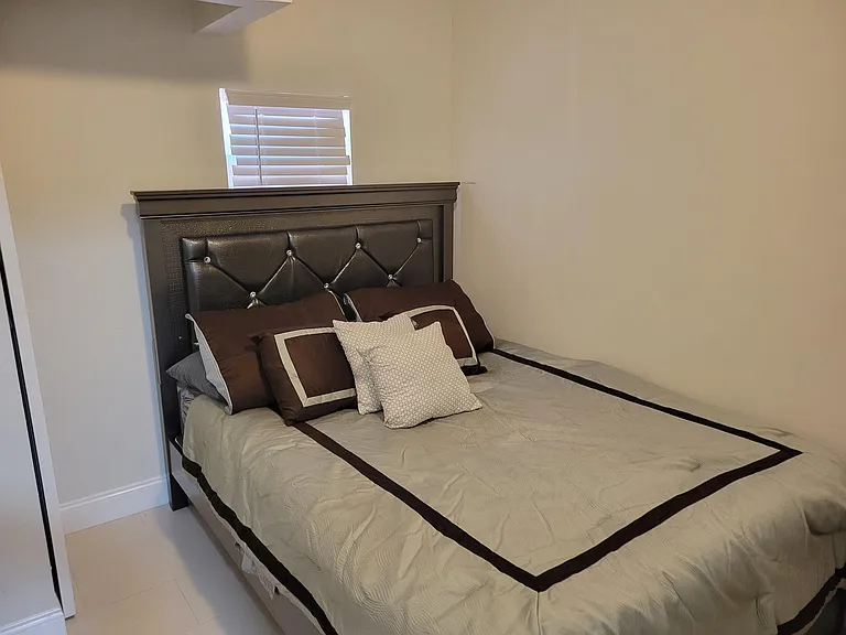 3124 NE Skyline Dr #B — Photo 16
