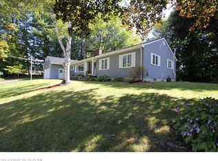 30 S Surry Ln, Lewiston, ME 04240