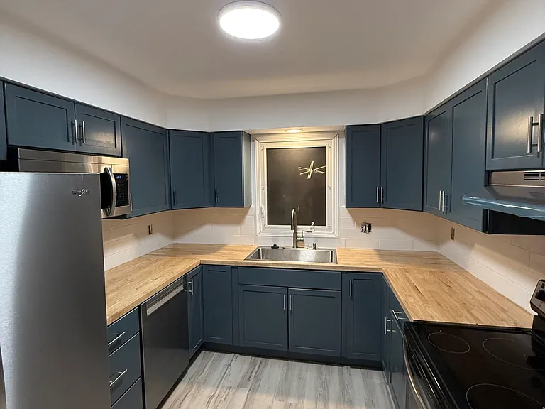 2514 E 51st St #B — Photo 11