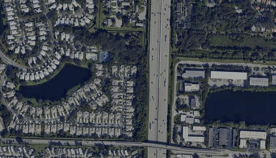 1st image of 4047 Grove Point Rd