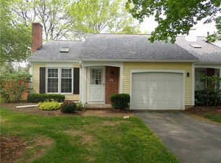 86 Old Pine Ln, Rochester, NY 14615