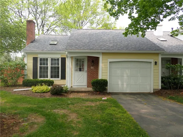 86 Old Pine Ln, Rochester, NY 14615
