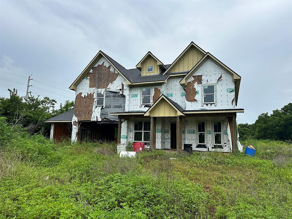 1st image of 909 Walker St