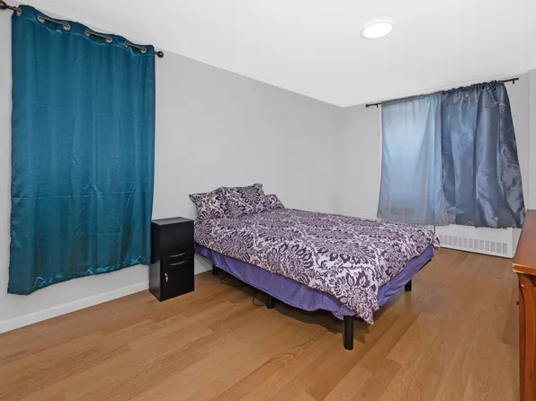 601 Kappock Street image 14 of 19