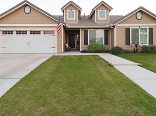 10101 Cranberry Isle Dr, Bakersfield, CA 93314