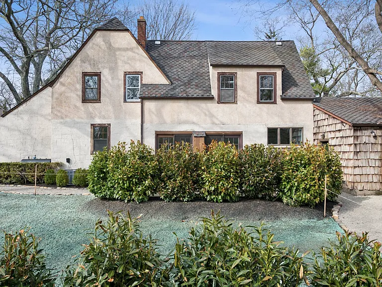 18 Lake Side Dr — Photo 4