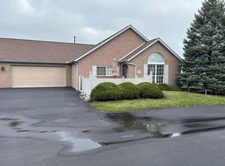 2493 Meadow Glade Dr, Hilliard, OH 43026