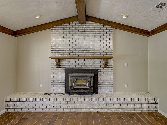 5th image of 308 Linda St