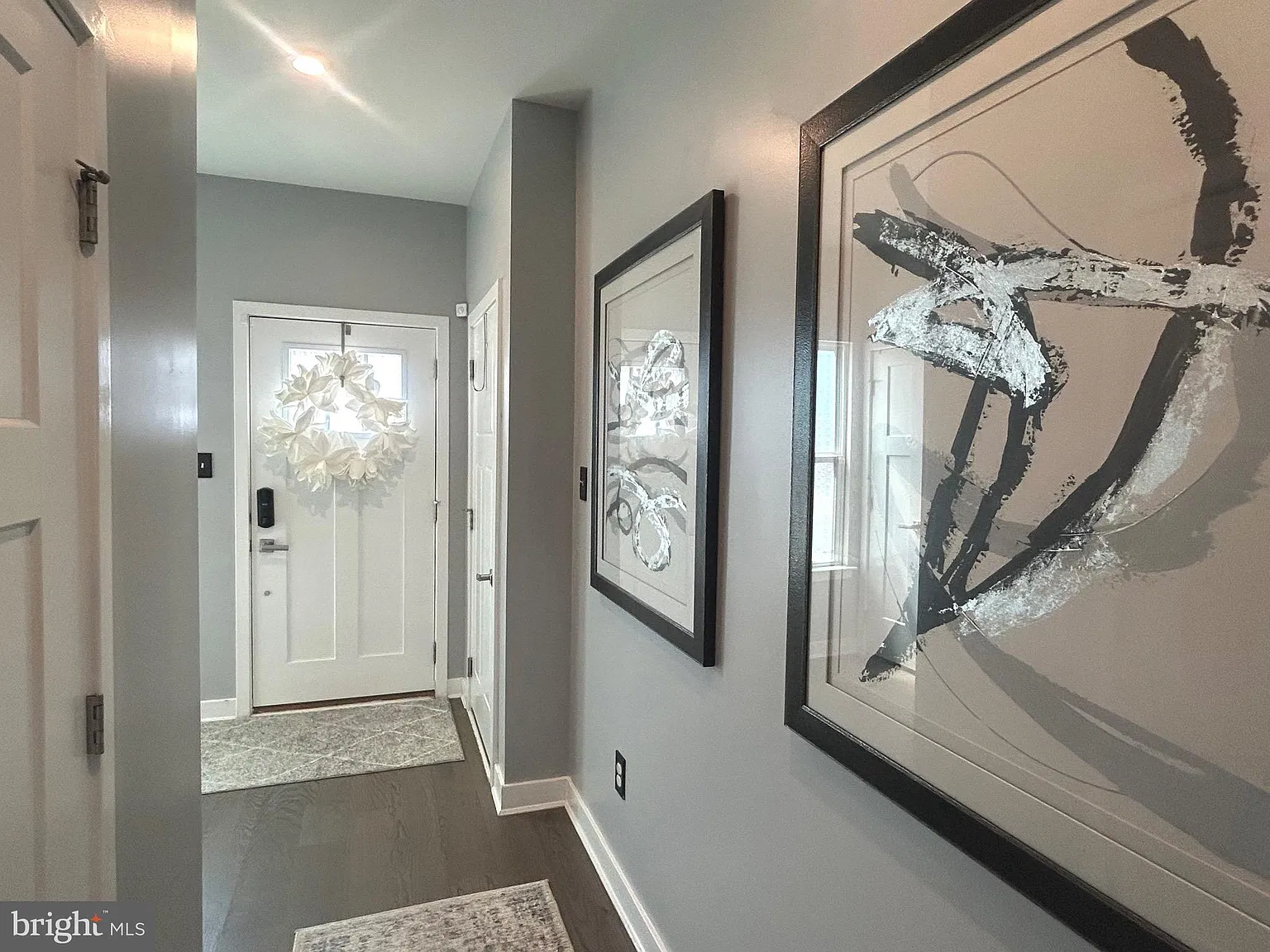 3 bed, 2.5 bath, 2550 sqft, $3,000 — Photo 4