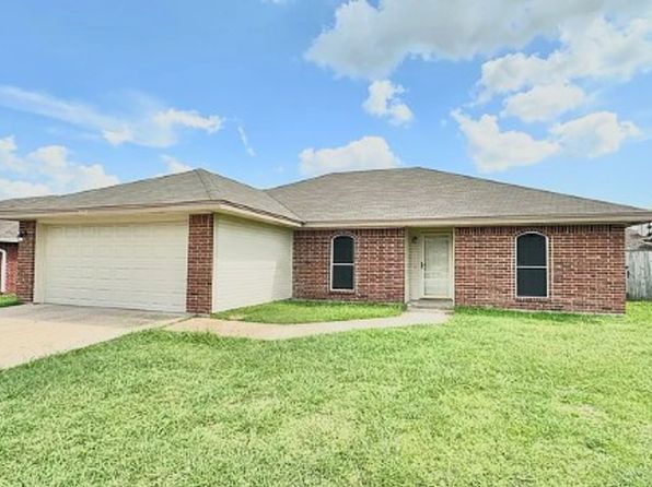 2010 Sandstone Dr
