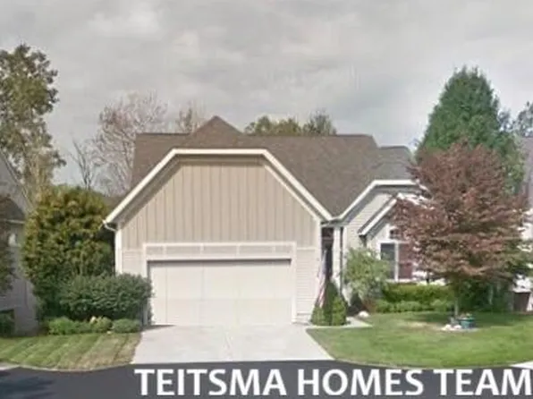 18139 Lost Creek Ln, Spring Lake, MI 49456