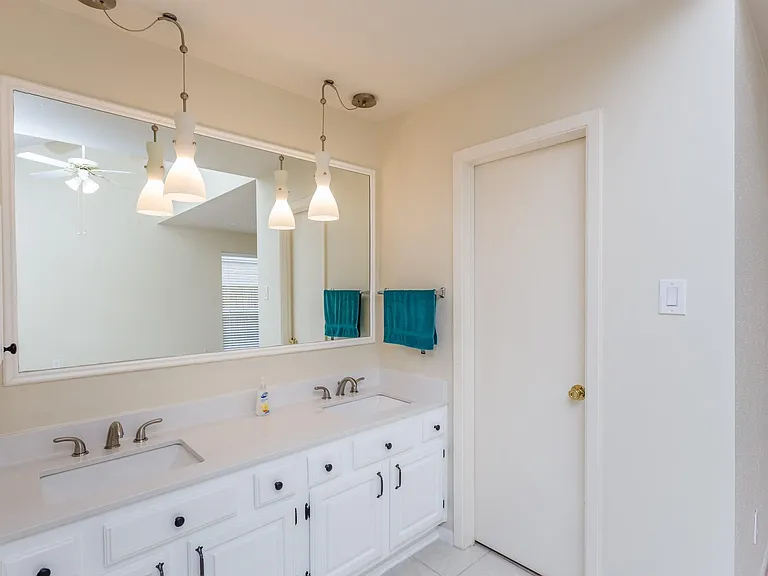2703 Ferry Lndg — Photo 22