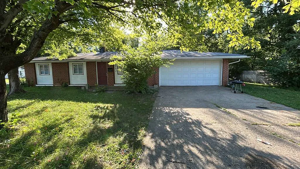 3 bed, 1.5 bath, $1,450 — Photo 1