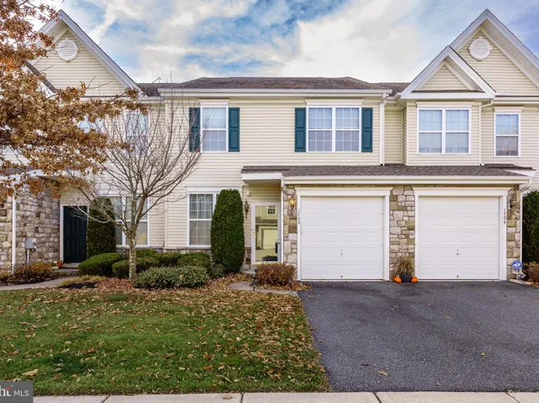 1703 Exposition Dr, Williamstown, NJ 08094