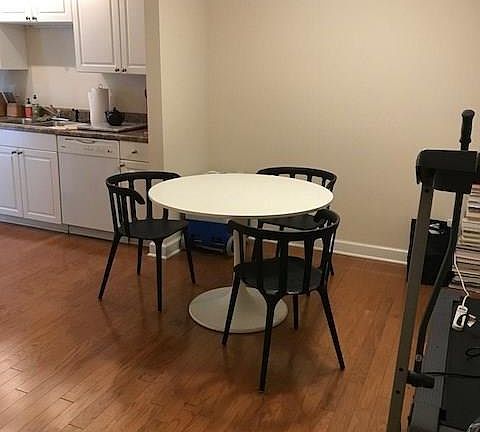 2nd image of 1513 E Franklin St APT 101A