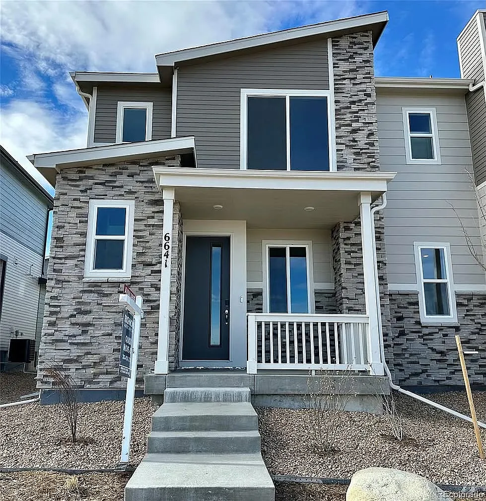 3 bed, 2.5 bath, 1438 sqft, $3,150 — Photo 1