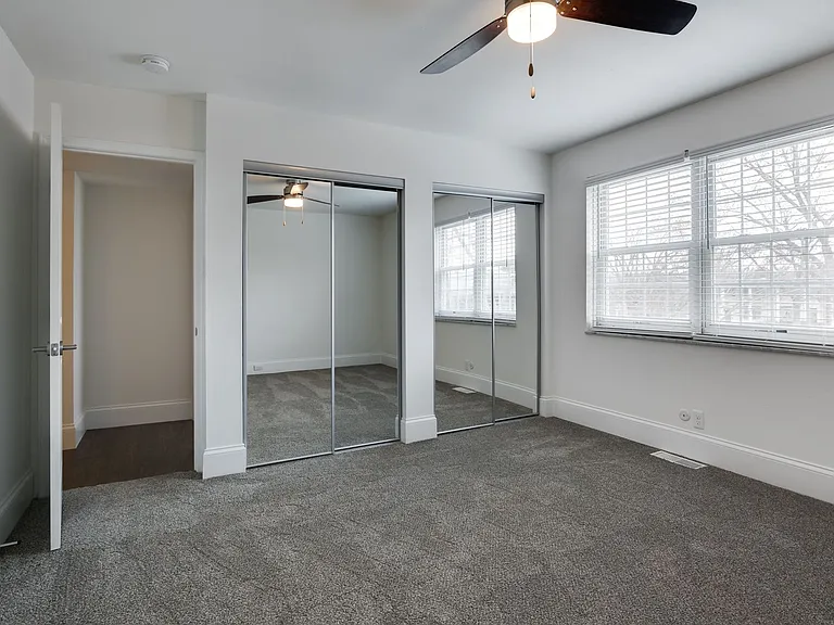 631 Broadmoor Dr — Photo 7