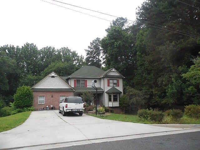 1st image of 696 Somerset Dr