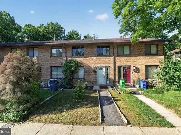 8990 Watchlight Ct, Columbia, MD 21045