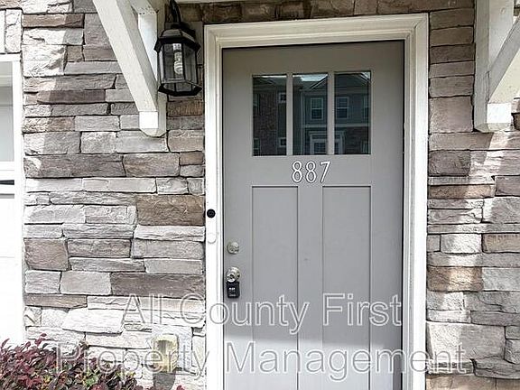 2nd image of 887 Society Cir SW