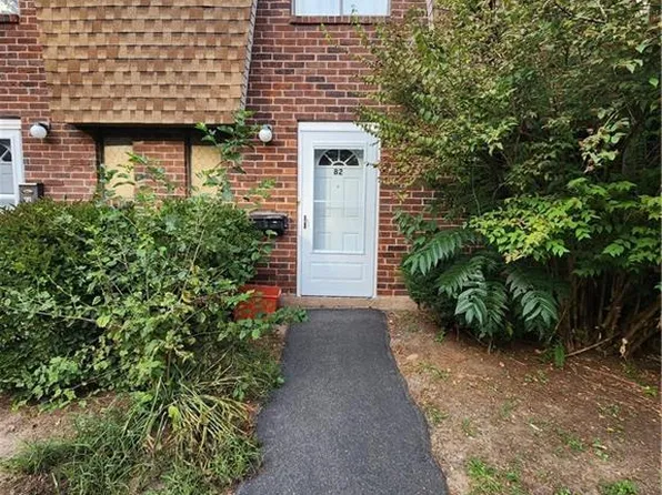 82 Wakefield Circle #82, East Hartford, CT 06118