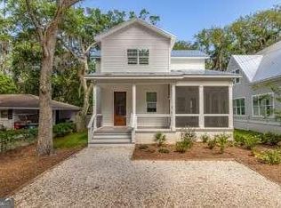 214 Peachtree St, Saint Simons Island, GA 31522