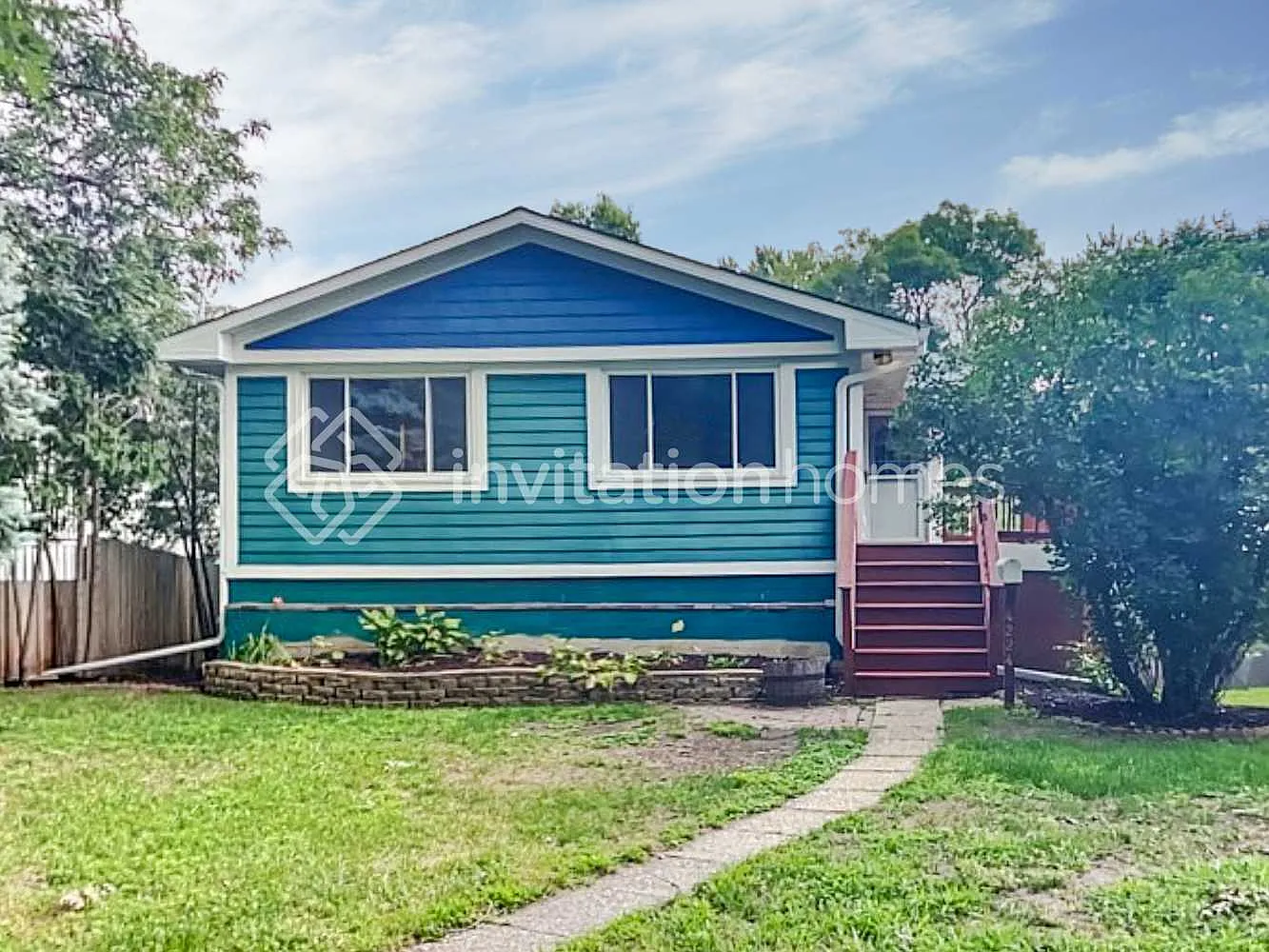 4224 Grimes Ave N Robbinsdale, MN 55422 — Photo 1
