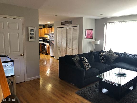 4th image of 27B Grant St