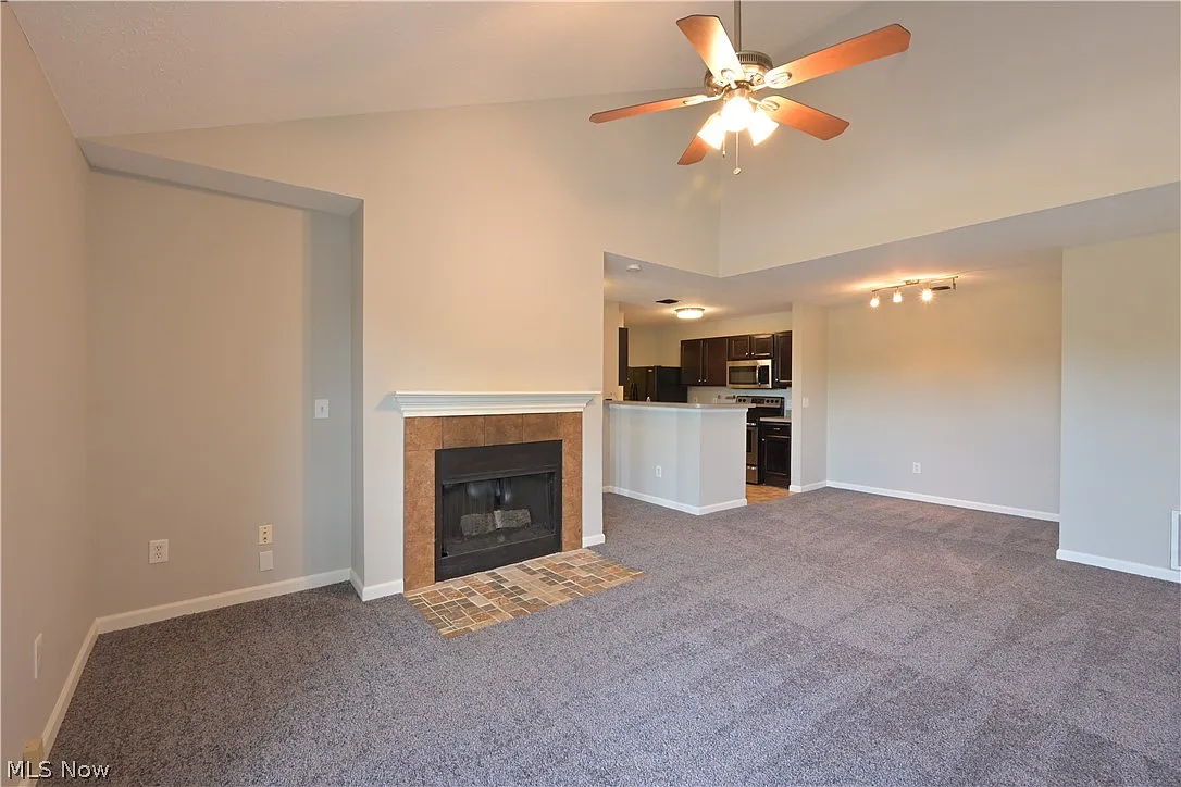 2 bed, 2.0 bath, 1233 sqft, $1,850 — Photo 4