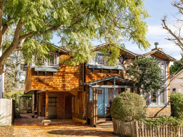 104 Clover Ln, Menlo Park, CA 94025