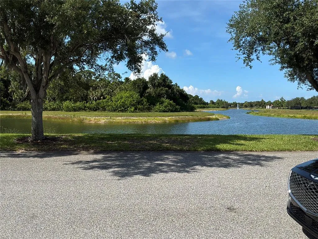 2 bed, 2.0 bath, 1693 sqft, $3,000 — Photo 4