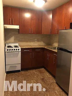 Rented by Mdrn Residential | media 12