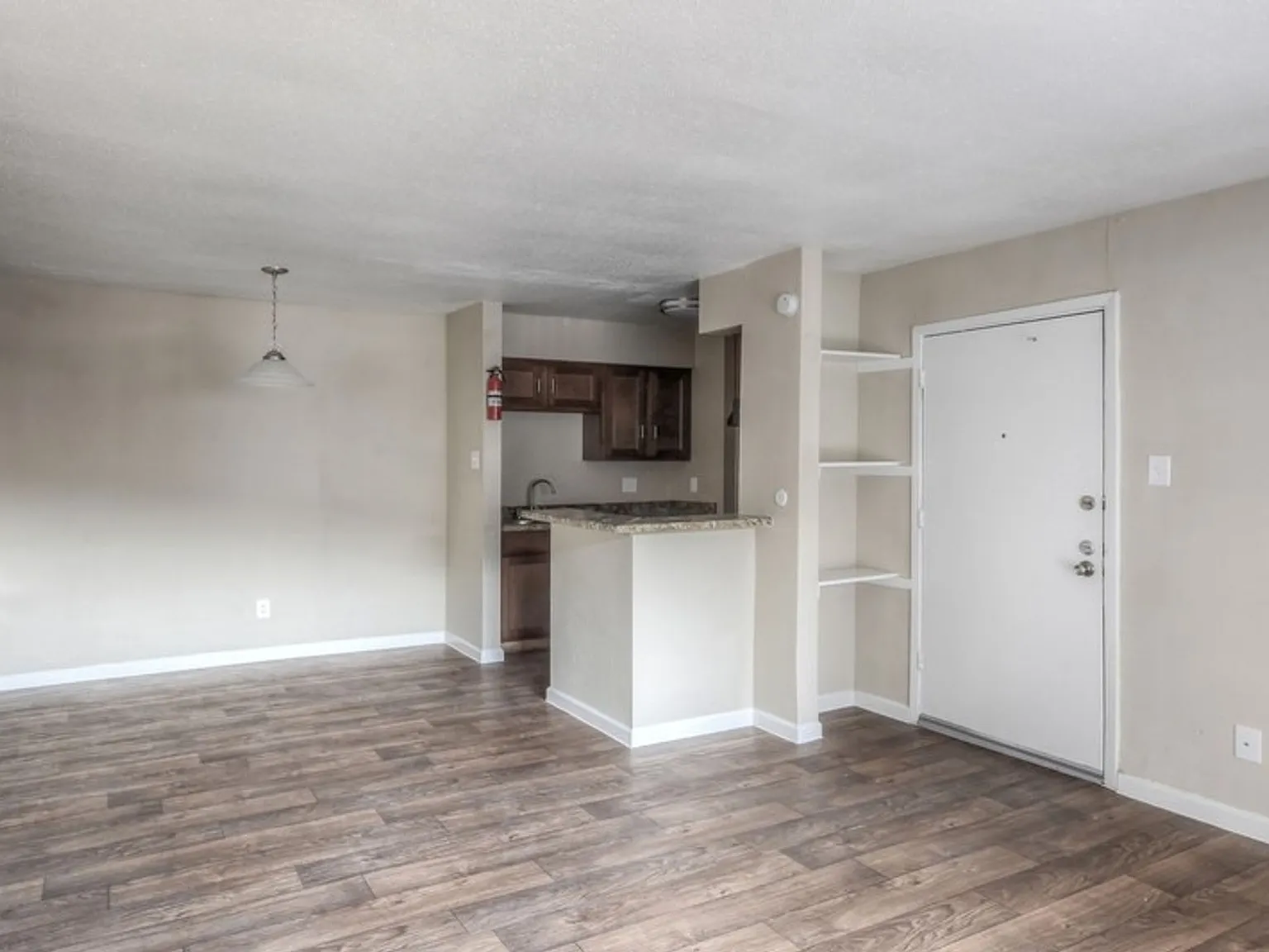 Heatherwood Apartments — Photo 4