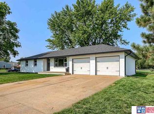 10111 N 146th St, Waverly, NE 68462