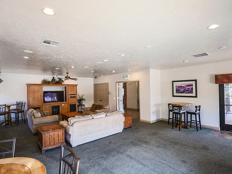 3155 S Hidden Valley Dr #147 — Photo 41