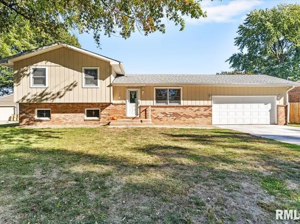 524 Sattley St, Rochester, IL 62563
