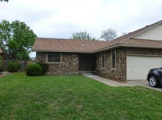 614 N Tanglewood Rd, Derby, KS 67037