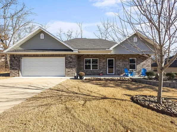 17 Ravenglass Ln, Bella Vista, AR 72714