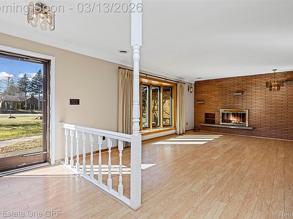 5th image of 24840 Taft Rd