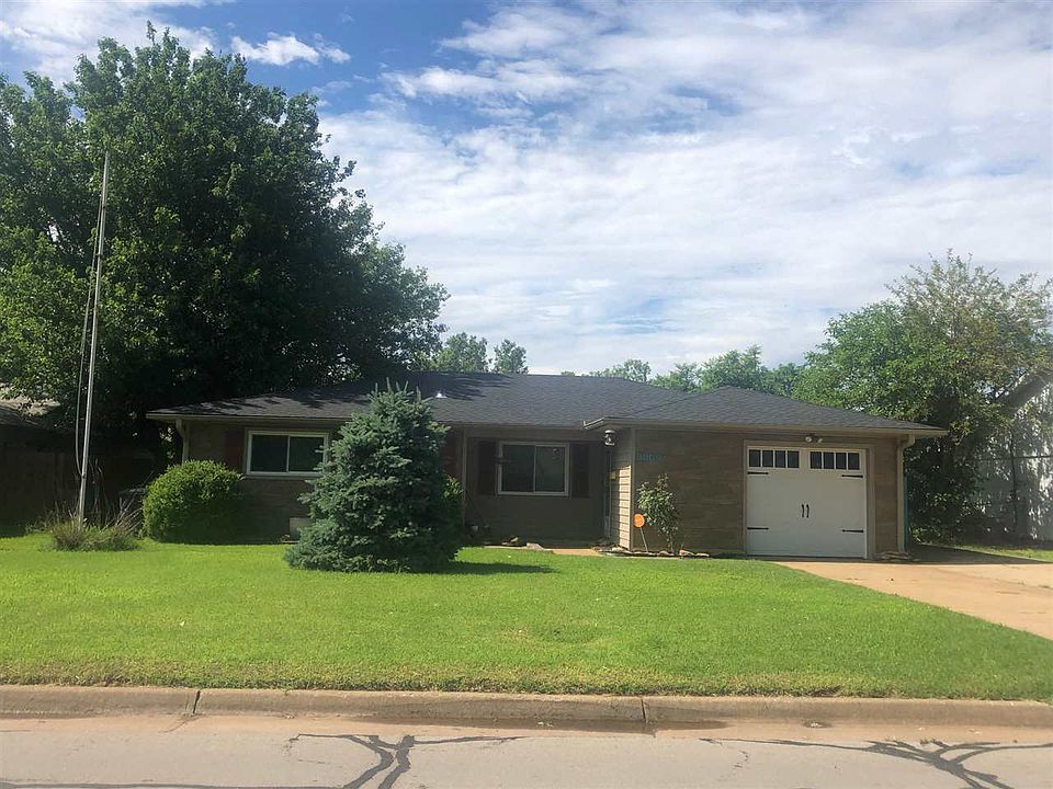 1st image of 3009 Dwelle Dr