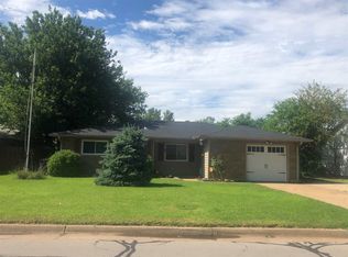 3009 Dwelle Dr, Enid, OK 73701