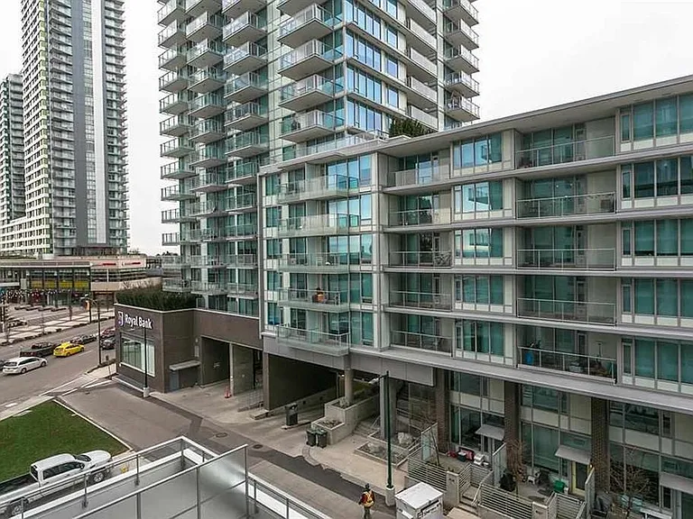 455 SW Marine Dr #707 — Photo 17