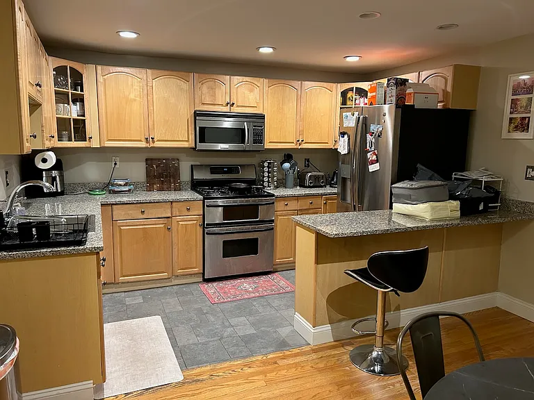 41 Warren Ave #G — Photo 8