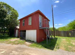 806 S 3rd St #D, Temple, TX 76504