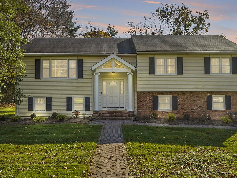 1st image of 2 Sweet Briar Lane