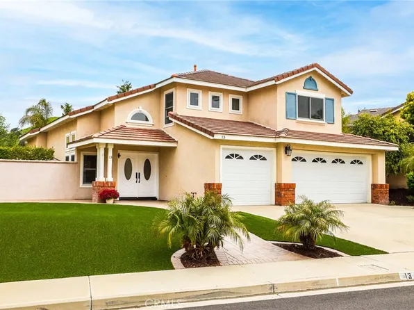 13 Riverview Dr, Trabuco Canyon, CA 92679